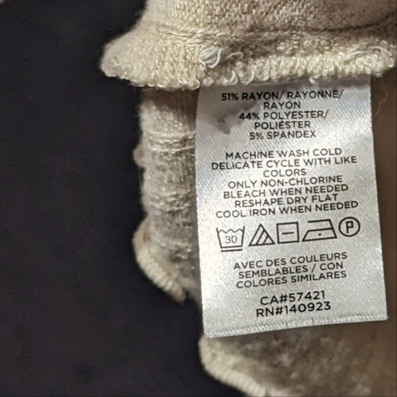 Loft size med beige color. - Picture 4 of 4